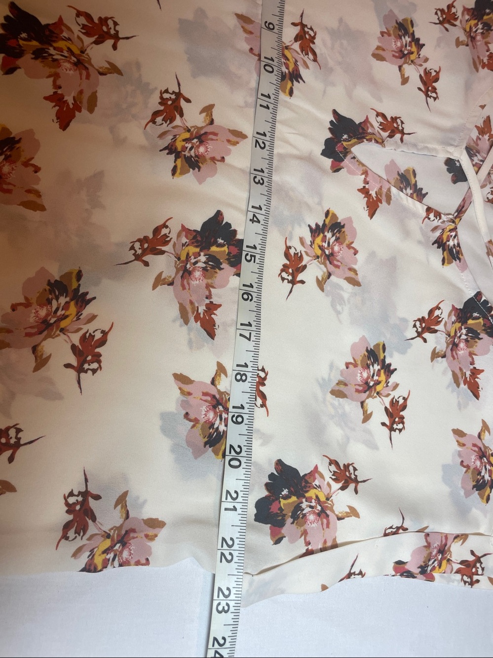 Maurices Cream Floral Crisscross V-Neck Blouse - Picture 4 of 8